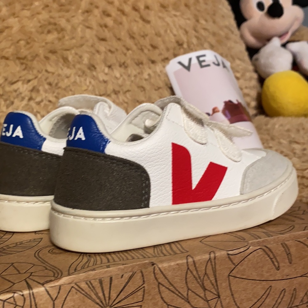 Toddler Vejas Size 8.5
